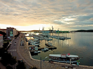 Pulska riva - Travel Croatia Live